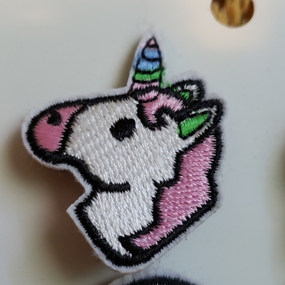 Garage cloth patch pins - Picture 3 of 7